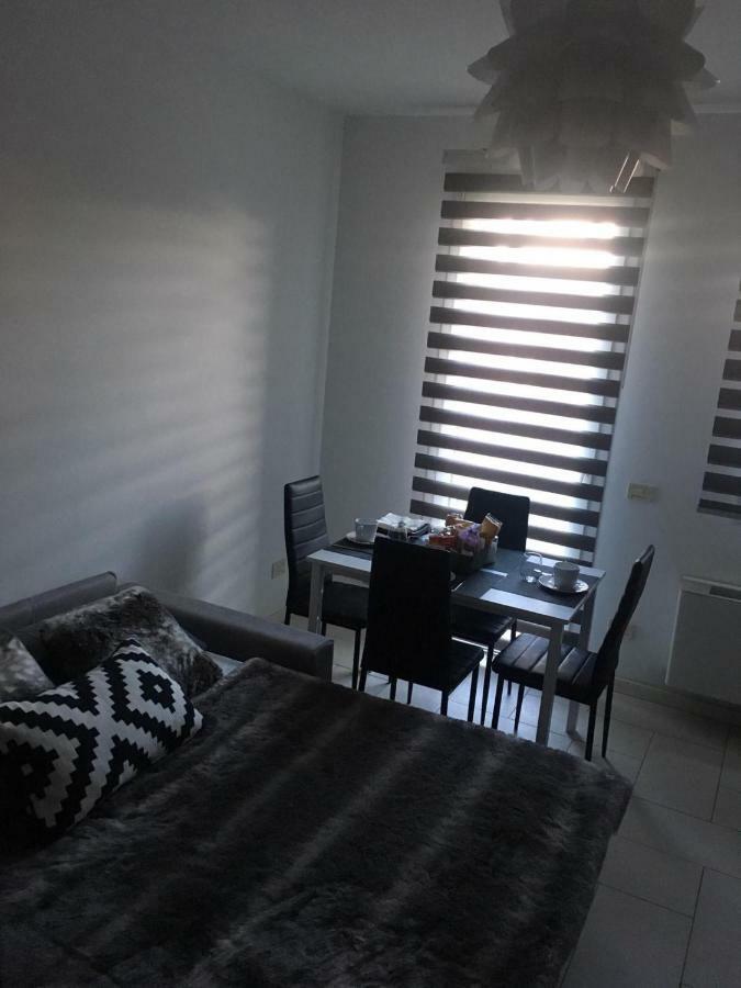 My Home Apartment Mira Exteriér fotografie
